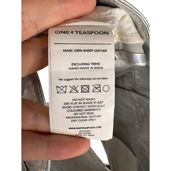 One Teaspoon Revenge Metallic Leather Bandit Shorts Silver Cowboy Cyber Sz 24 - Picture 11 of 12